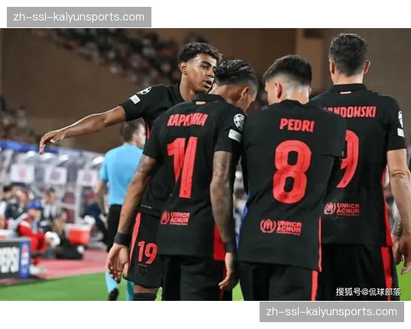 巴萨公布欧冠1-4决赛次回合大名单，四名中后卫全员待命应对巴黎反扑